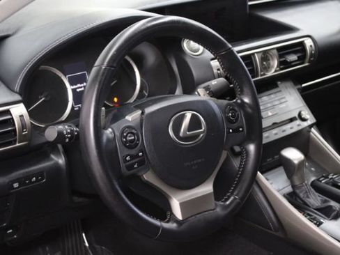 Used 2015 Lexus IS 250 w/ Navigation System Package RWD image 10