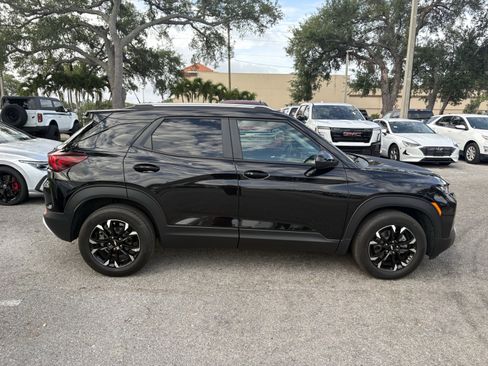 Used 2023 Chevrolet TrailBlazer LT FWD image 8