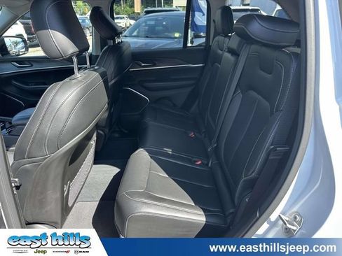 Used 2023 Jeep Grand Cherokee 4WD 4xe image 19