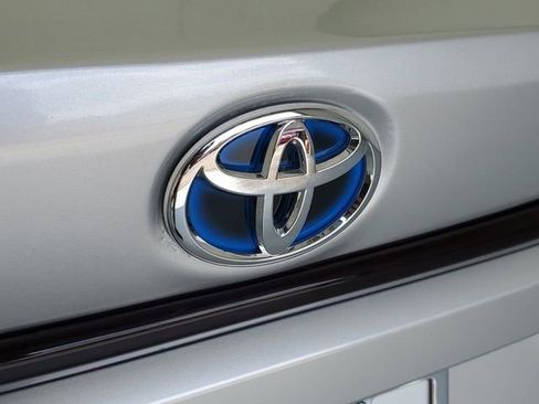 Used 2022 Toyota Corolla LE image 9