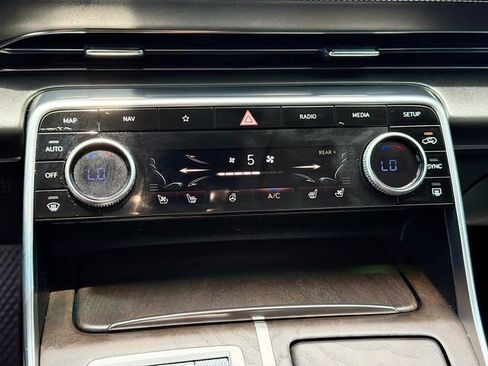 Used 2024 Genesis GV80 3.5T AWD/4WD image 16