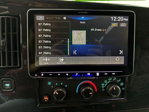 New 2025 GMC Savana 2500 Extended w/ Driver Convenience Package image 37