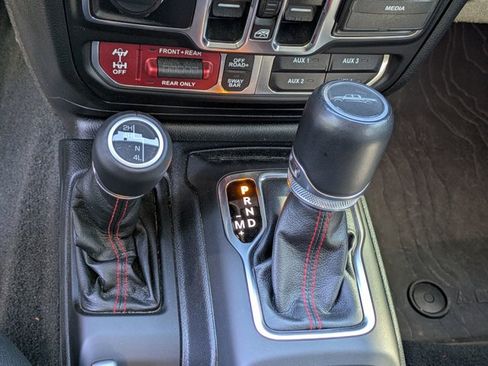 Used 2023 Jeep Gladiator Rubicon w/ LED Lighting Group image 13