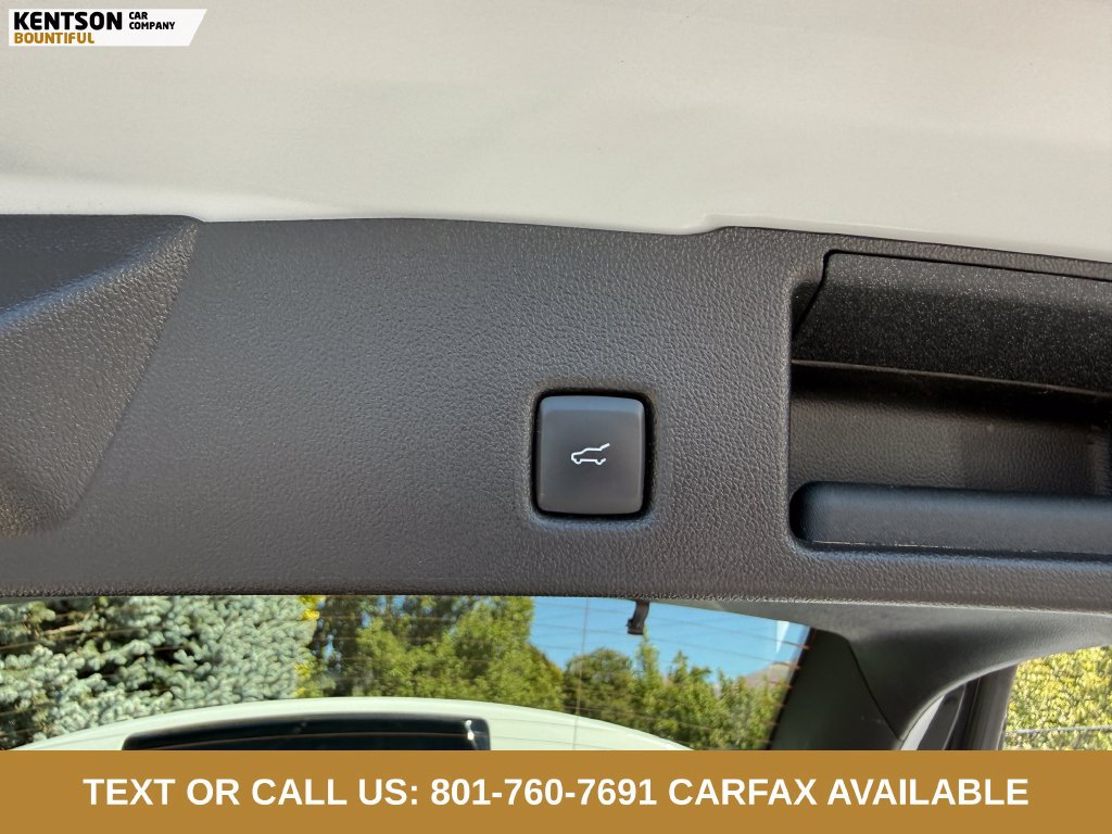 Used 2025 Ford Escape Platinum AWD/4WD image 35