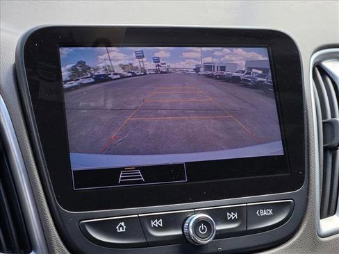 Used 2022 Chevrolet Malibu LT image 15