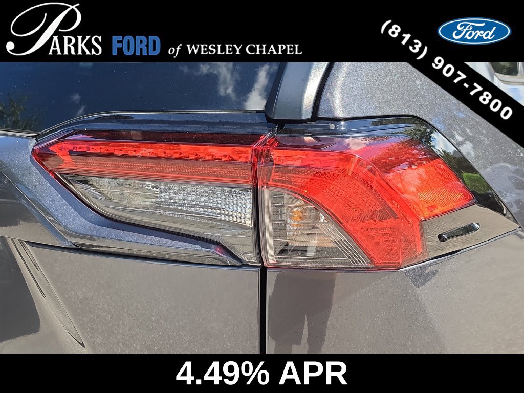 Used 2021 Toyota RAV4 LE AWD/4WD image 8
