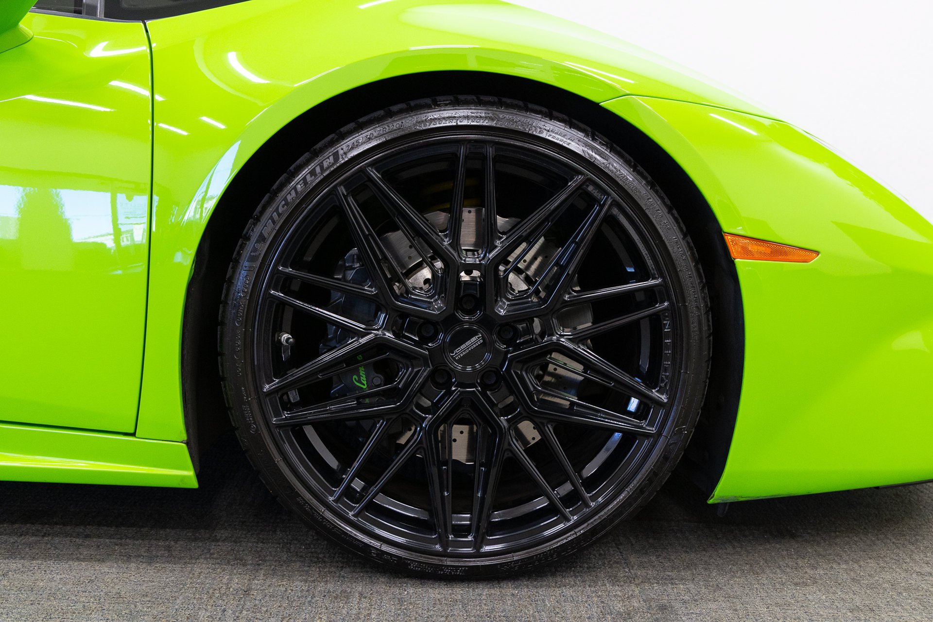 Used 2018 Lamborghini Huracan LP 580-2 RWD image 21