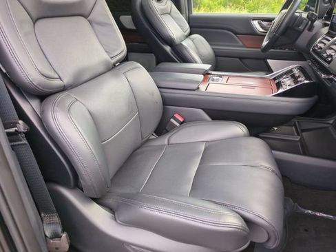 Used 2023 Lincoln Navigator Reserve AWD/4WD image 36