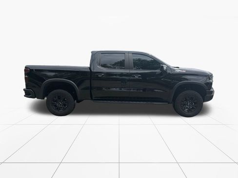 Used 2024 Chevrolet Silverado 1500 ZR2 w/ Technology Package AWD/4WD image 9
