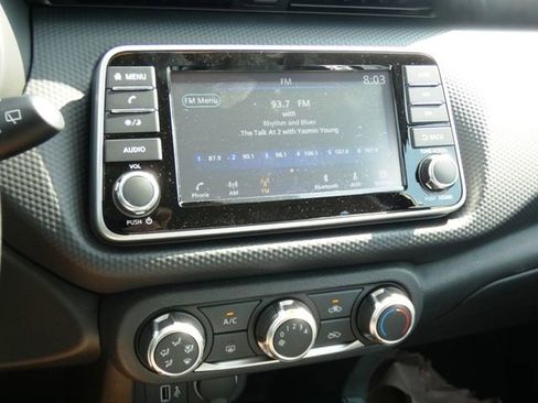 New 2025 Nissan Kicks Play S image 13