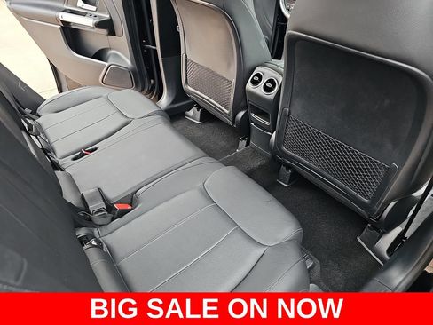 Used 2025 Mercedes-Benz GLB 250 image 11