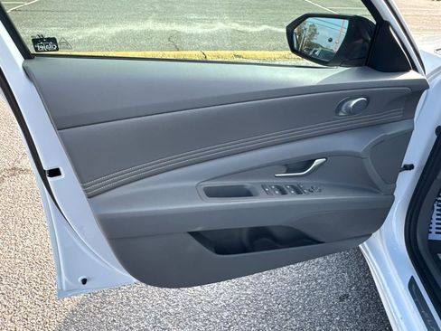 New 2026 Hyundai Elantra Sport FWD image 11