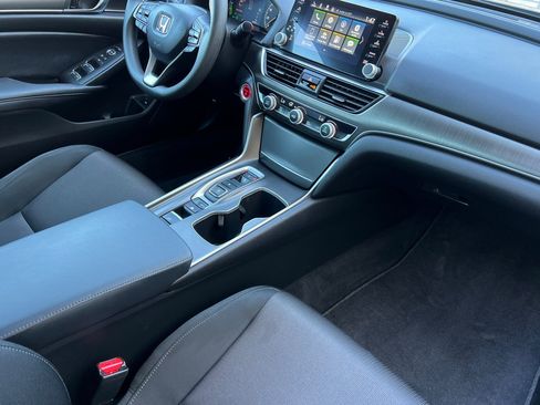 Used 2022 Honda Accord Hybrid image 15