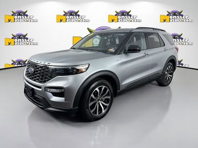 Used 2024 Ford Explorer ST-Line w/ Class IV Trailer Tow Package