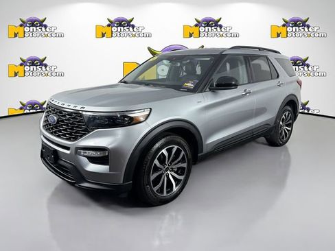 Used 2024 Ford Explorer ST-Line w/ Class IV Trailer Tow Package AWD/4WD image 1
