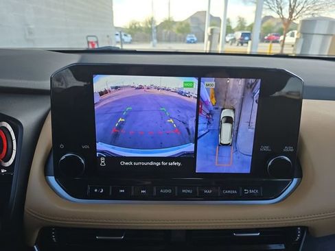 Certified 2023 Nissan Rogue Platinum image 9