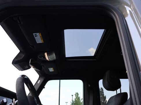 Used 2025 Mercedes-Benz G 63 AMG 4MATIC image 16