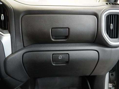 Used 2020 Chevrolet Silverado 1500 LT Trail Boss w/ Bed Protection Package image 35