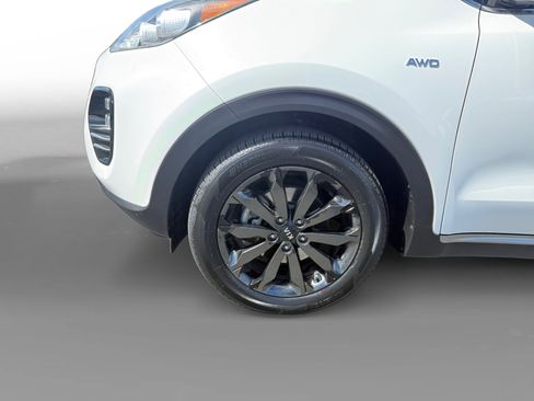 Used 2019 Kia Sportage EX w/ EX Sport Appearance Package AWD/4WD image 9