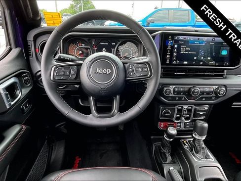 Used 2026 Jeep Gladiator Rubicon w/ Steel Power Dome Hood Package AWD/4WD image 11
