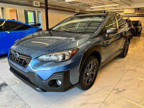 Used 2021 Subaru Crosstrek 2.5i Sport w/ Moonroof Package AWD/4WD image 3