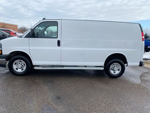 Used 2024 Chevrolet Express 2500 w/ Driver Convenience Package image 11