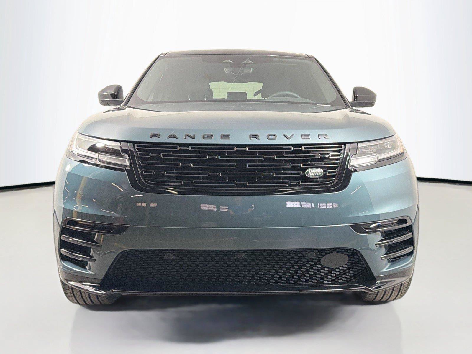 Certified 2026 Land Rover Range Rover Velar Dynamic SE AWD/4WD image 2