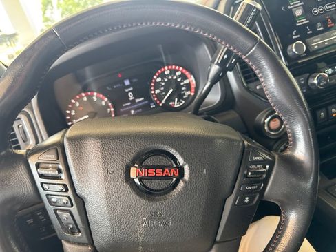 Used 2021 Nissan Titan PRO-4X w/ Pro-4x Convenience Package AWD/4WD image 23