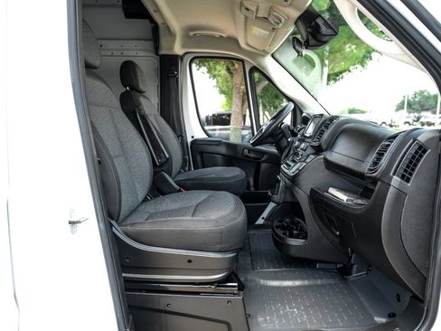 Used 2023 RAM ProMaster 2500 FWD image 32