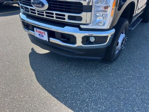 New 2026 Ford F350 XL w/ XL Chrome Package image 27
