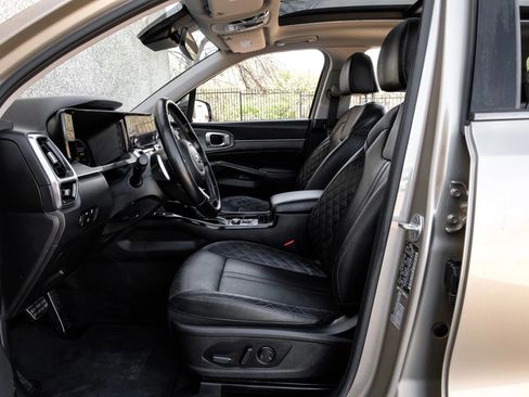 Used 2021 Kia Sorento SX Prestige image 4