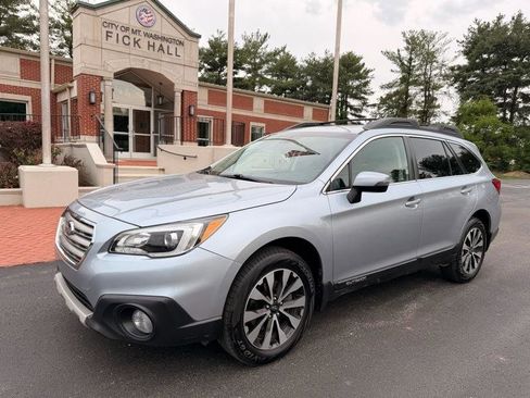 Used 2017 Subaru Outback 2.5i Limited AWD/4WD image 1