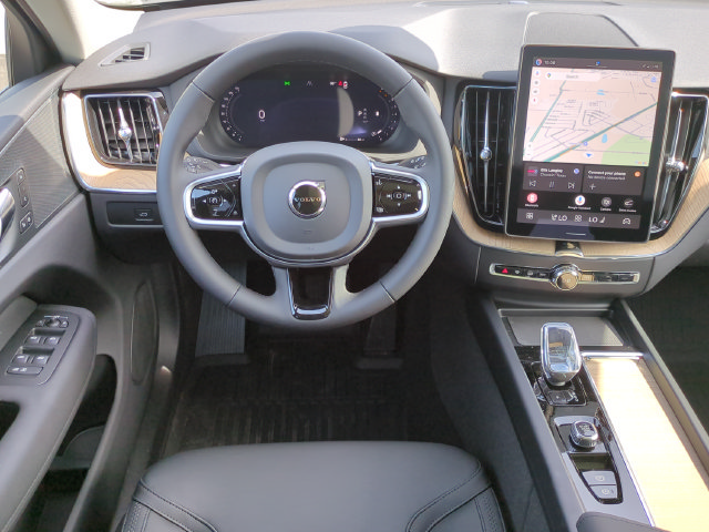 New 2026 Volvo XC60 B5 Plus w/ Protection Package Premier AWD/4WD image 11