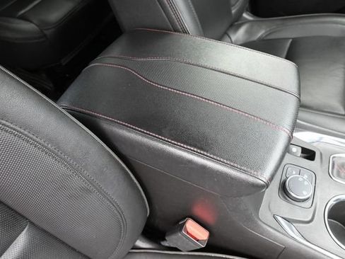 Used 2023 Chevrolet Traverse RS w/ LPO, Floor Liner Package AWD/4WD image 35