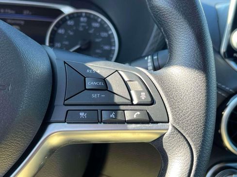 Certified 2025 Nissan Sentra SV image 21