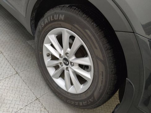 Used 2020 Kia Sorento LX w/ LX I4 Convenience Package FWD image 31