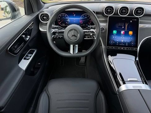 Used 2026 Mercedes-Benz GLC 300 4MATIC image 12