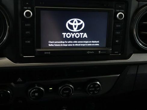 Certified 2018 Toyota Tacoma SR5 image 17