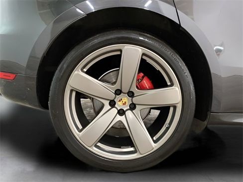 Used 2017 Porsche Macan GTS w/ Premium Package Plus image 19