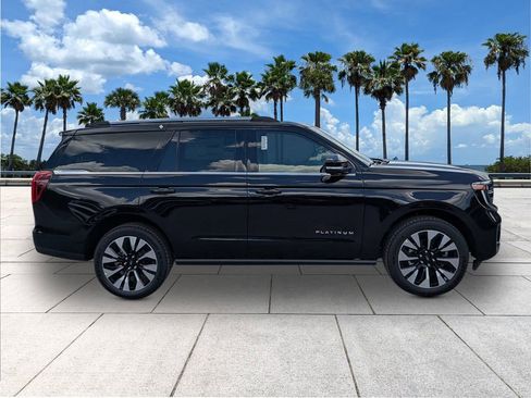 New 2026 Ford Expedition Platinum w/ Driver's Package AWD/4WD image 8