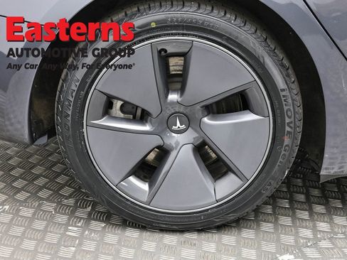 Used 2023 Tesla Model 3 Standard Range image 27