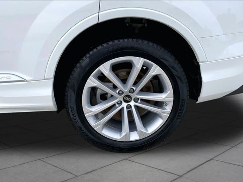 Used 2025 Audi Q7 3.0T Premium Plus AWD/4WD image 11