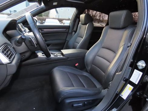 Used 2019 Honda Accord Sport image 13