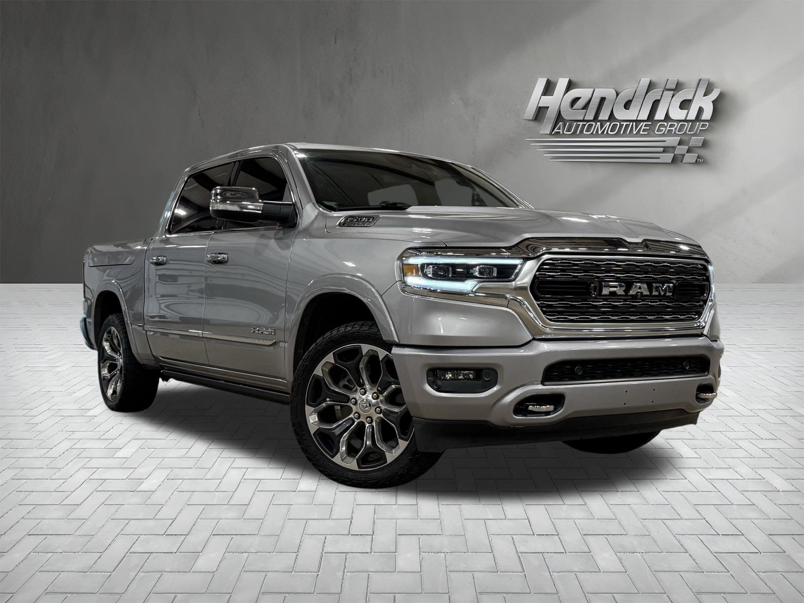Used 2019 RAM 1500 Limited AWD/4WD image 2
