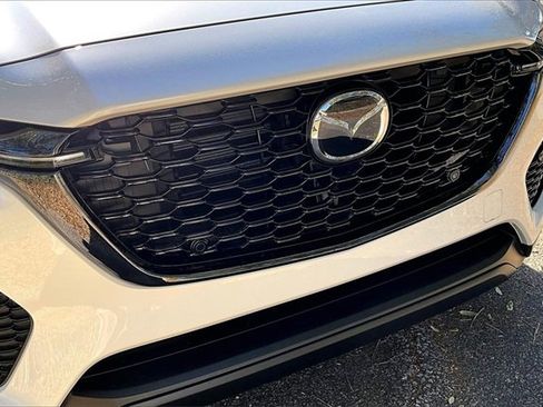 Certified 2025 MAZDA CX-70 3.3 Turbo w/ Preferred Package image 30