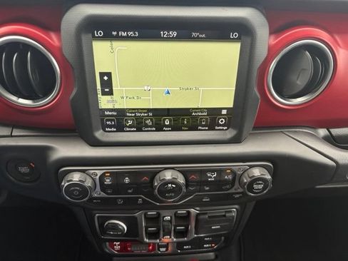 Used 2023 Jeep Wrangler Unlimited Rubicon w/ LED Lighting Group AWD/4WD image 30