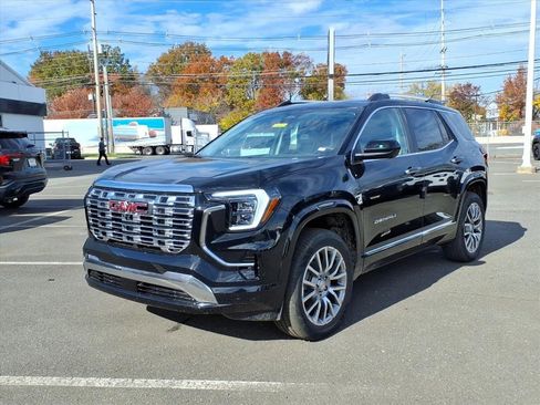 New 2026 GMC Terrain Denali w/ LPO, Floor Liner Package image 3