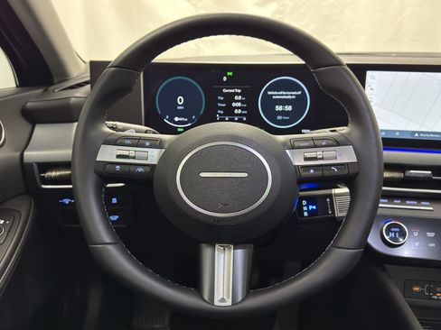 Used 2025 Hyundai Sonata Limited image 36