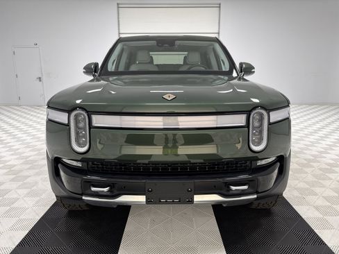 Used 2023 Rivian R1T Adventure image 8
