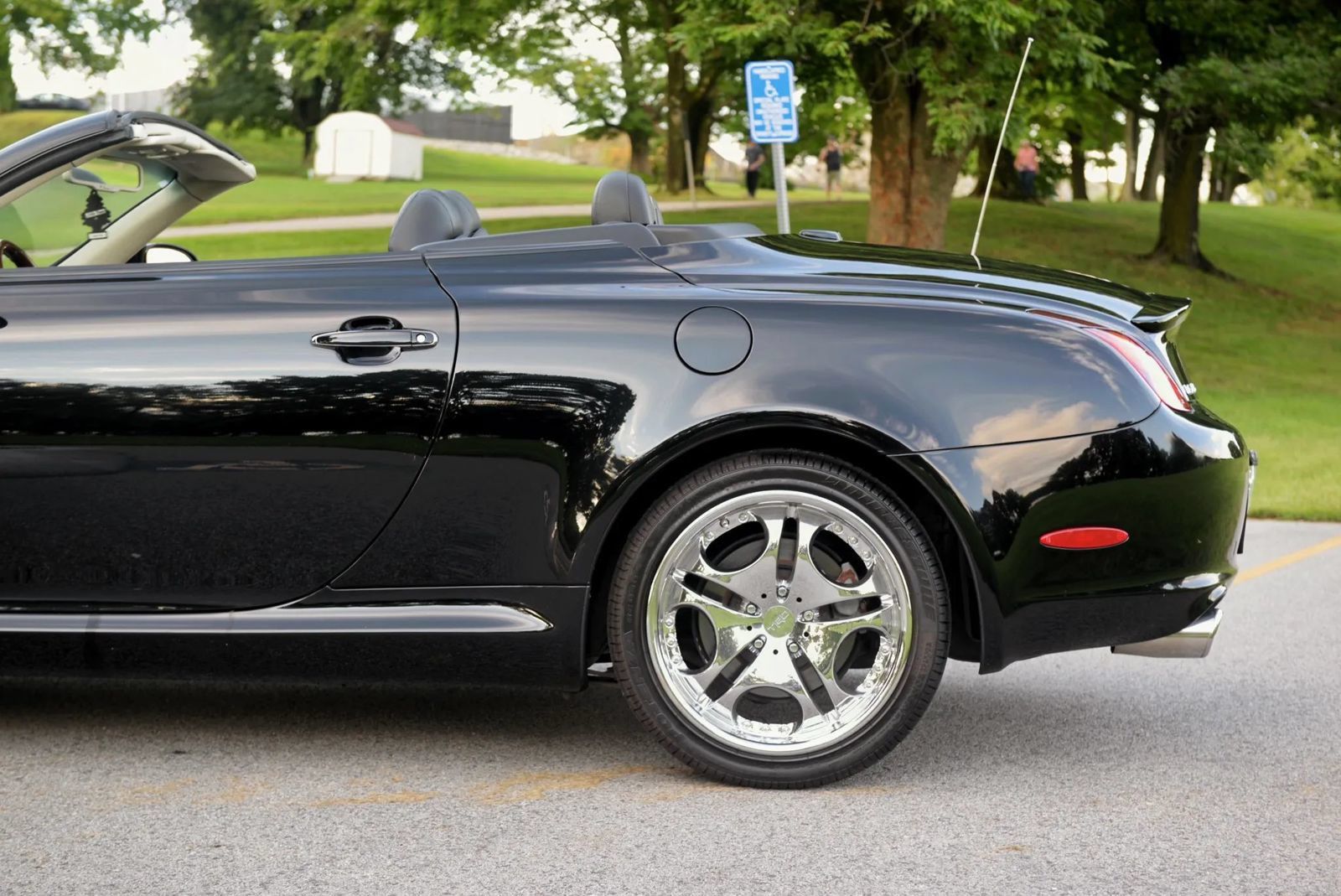 Used 2002 Lexus SC 430 Convertible RWD image 13